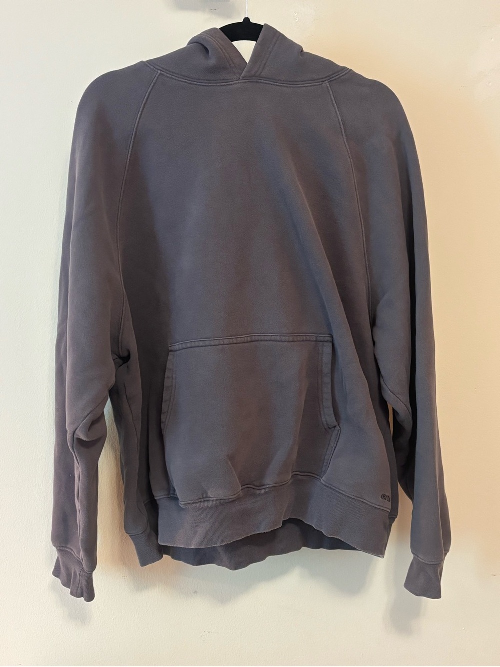 Aritzia Cozy Sweatfleece Mega Raglan Hoodie - Picture 4 of 4